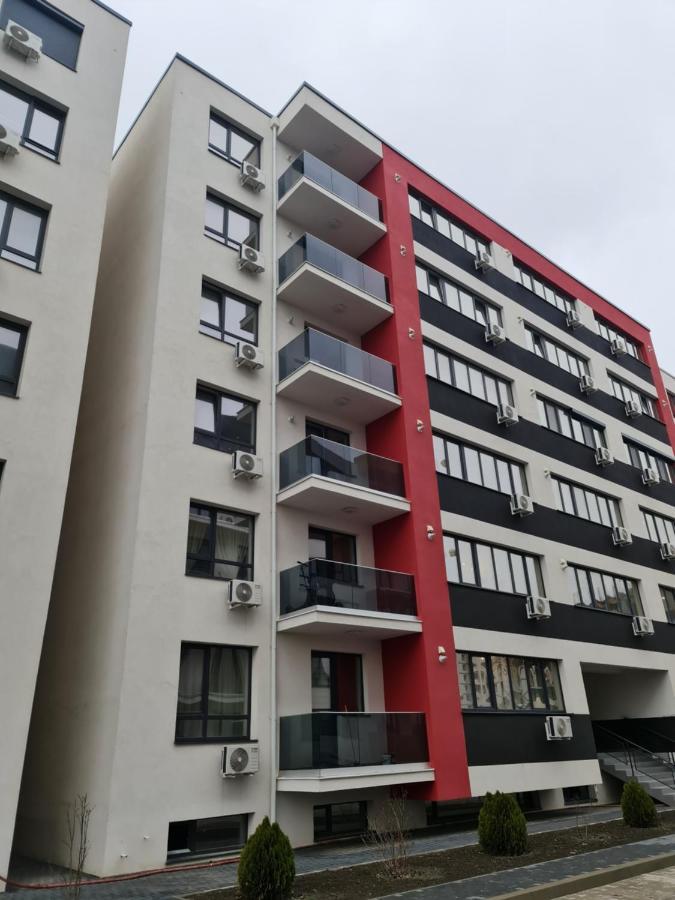 GalaţiEva Apartamentアパートメント エクステリア 写真